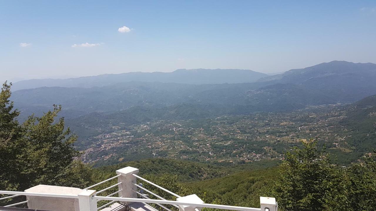 Nido Del Nibbio Bed & Breakfast ซูเบียโก ภายนอก รูปภาพ
